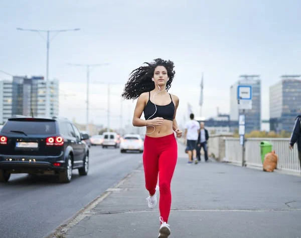 慢跑好處一定要知道！圖片來源：pexels